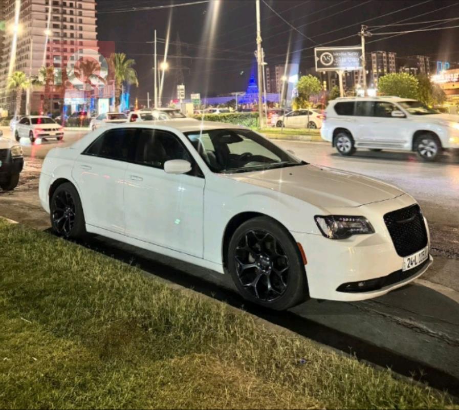 كرايسلر 300